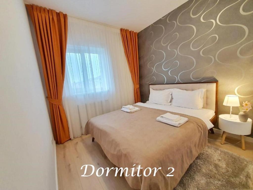 Elias Central Apartment - 2 Bedrooms & Free Parking 拉迪亚 外观 照片